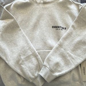 Essentials Fear of God, Relaxed Hoodie, Men’s size M, Gray NWT